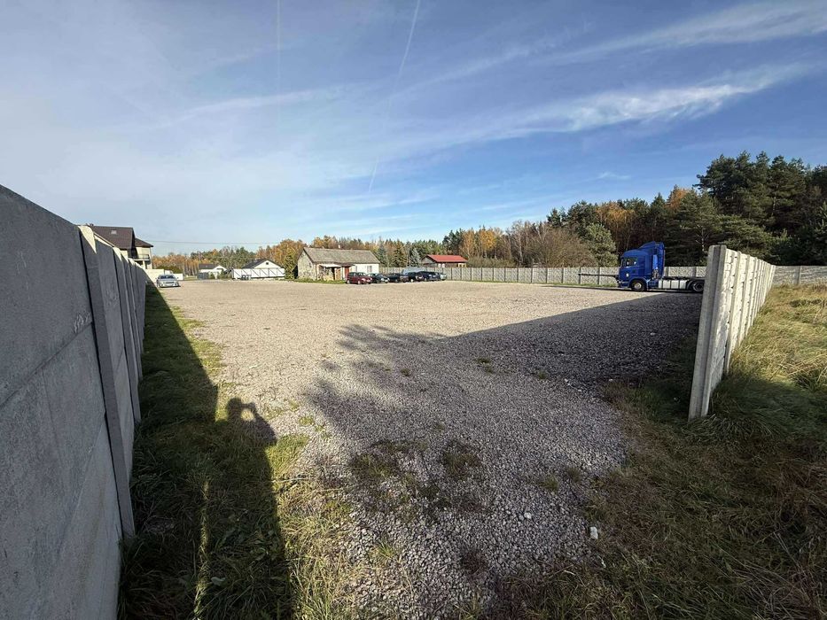 DZIAŁKA 1.38ha  \\ plac ogrodzony 2400m2 utwardzony z domem brama 9m