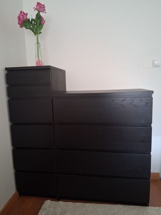 Cómoda,  2 unidades