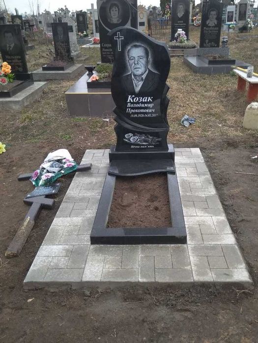 Пам'ятникі Коростишів. Памятникі Коростишів