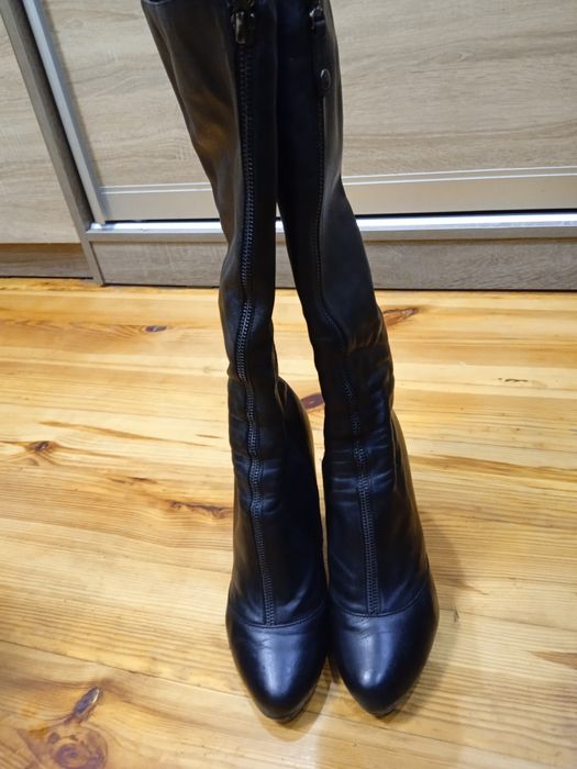 Женские сапожки размер 39