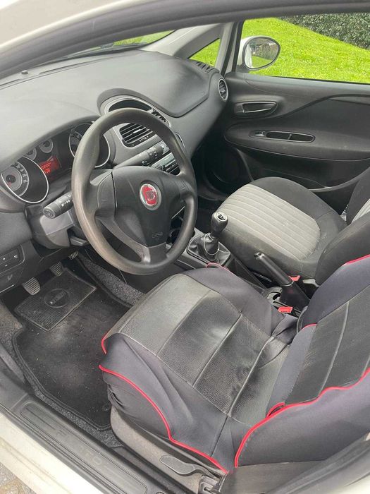 Fiat Punto Van 1.3 MultiJet (2018) – Nacional, Económico e Fiável