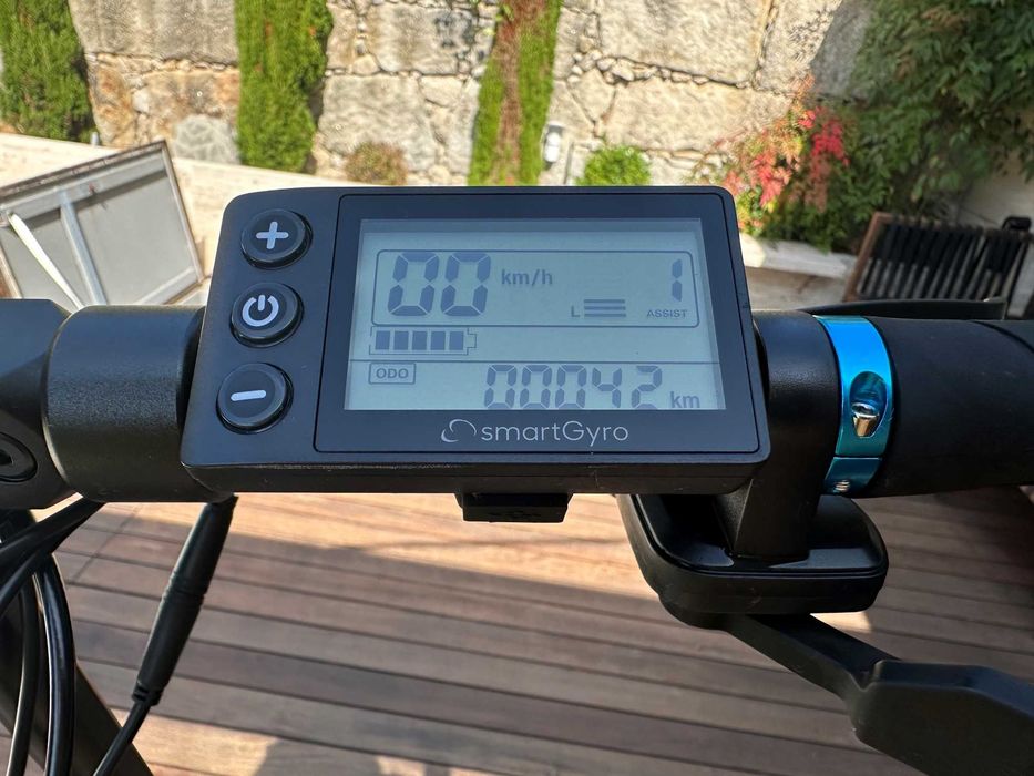 Trotinete SmartGyro Rockway (800W)