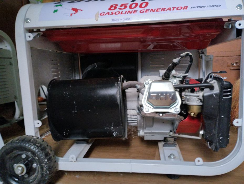 Генератор бензиновий 2.5