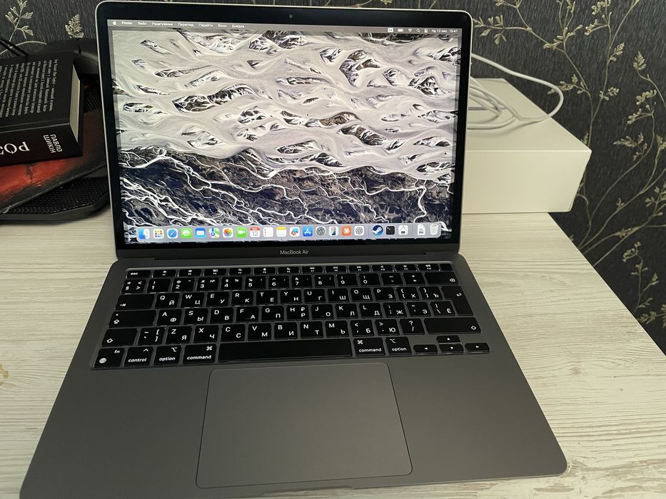 MacBook Air 13 M1 акб 100%