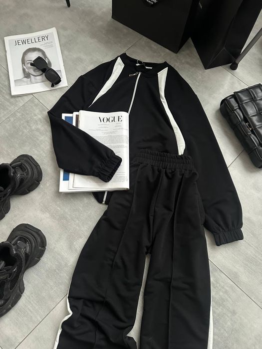 Спротивний костюм