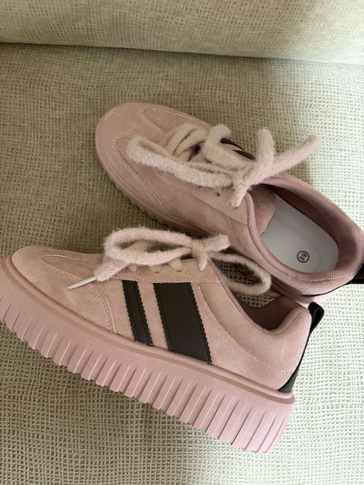 Tennus rosa tamanho 39