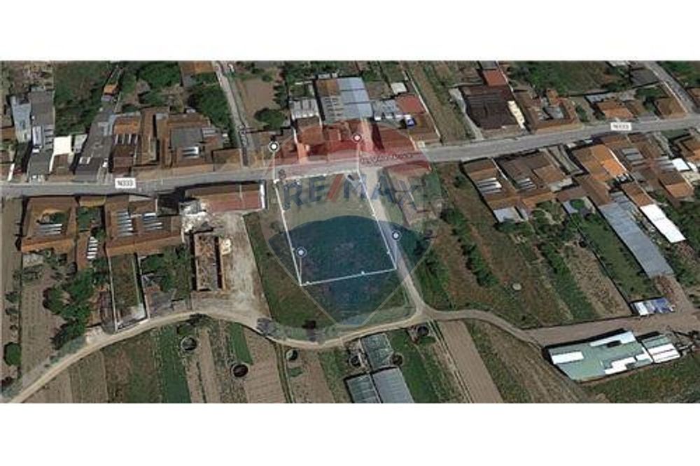 Plot of land with feasibility for high-rise construction