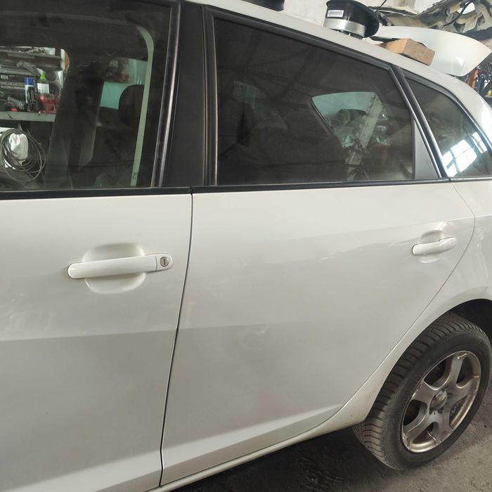 Seat Ibiza 6J IV Drzwi Lewe Tył LB9A Kompletne