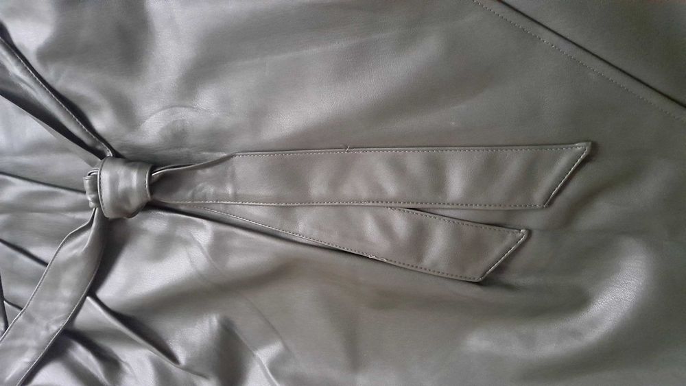 Spódnica z ecoskóry Reserved r.M/L