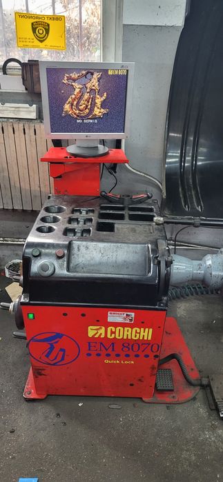 Wyważarka Corghi Em8070 LCD