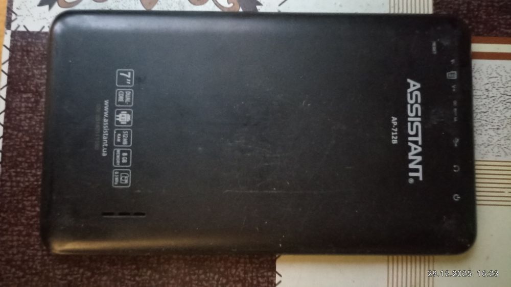 Продам б/в планшет