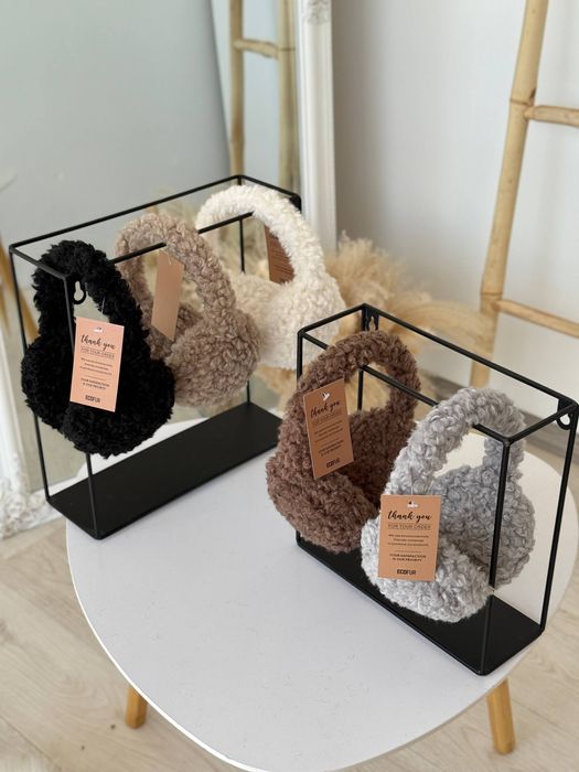 Навушники Лама          .