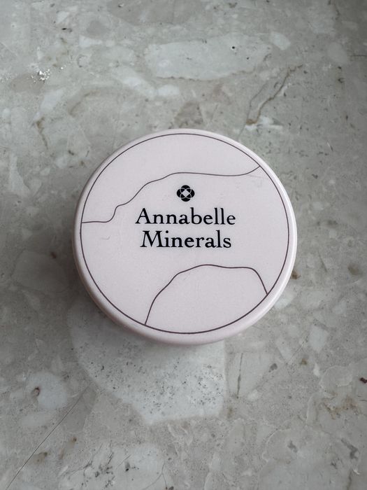 Annabelle Minerals cień glinkowy Almond Milk nowy