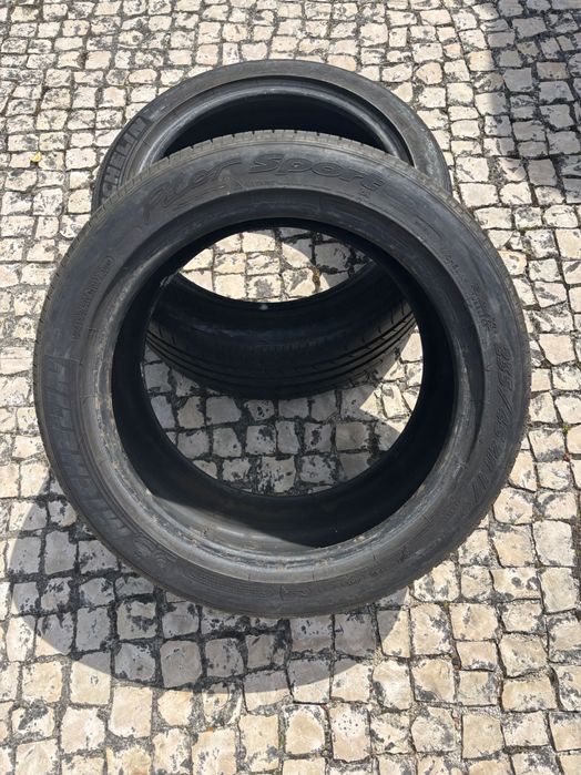 Pneus Michelin Pilot Sport 235/45R17