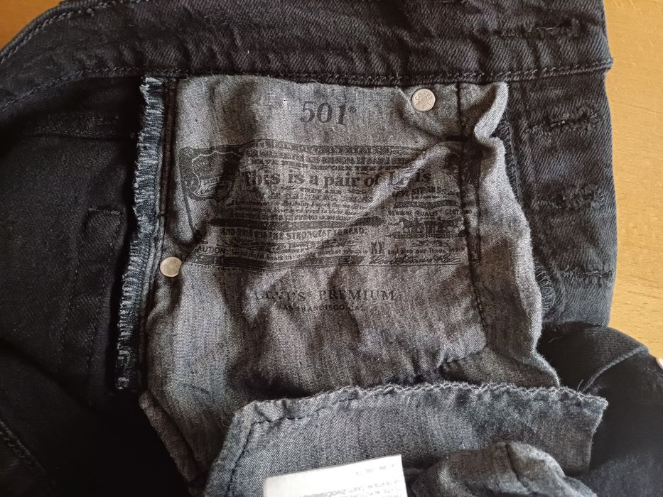 Jeansy damskie Levi Strauss 501. Rozmiar W 25 L 28.
Stan idealny