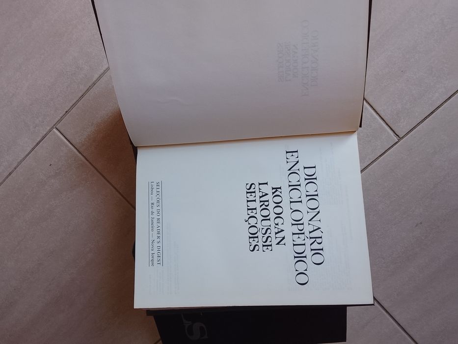 Dicionario conjunto de tress