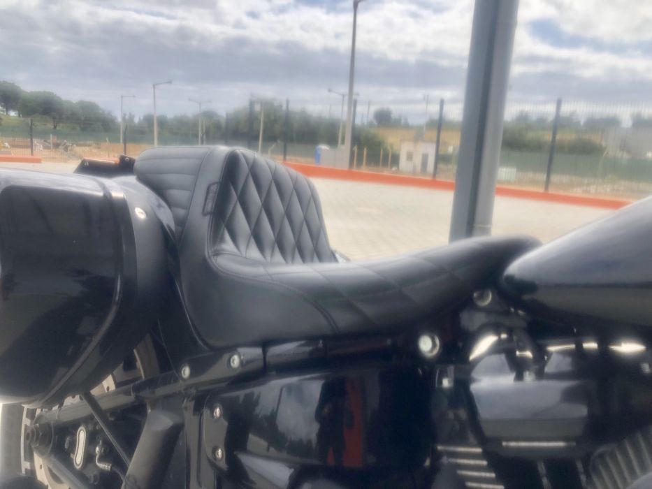 Banco Harley Davidson Softail Le Pera Kickflip