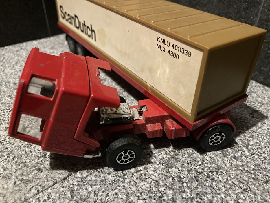 Scania 141 v8 Playart miniatura