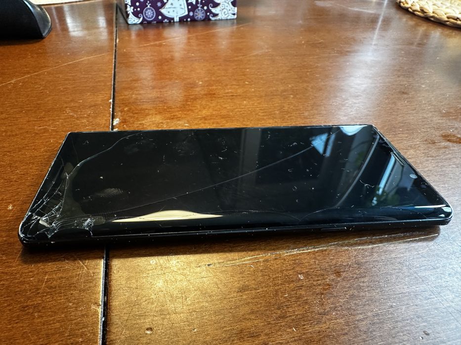 Samsung Galaxy Note 9 z rysikiem bluetooth