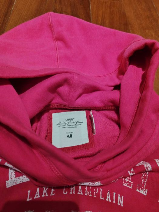 Camisola com capuz cardada da marca H&M. Nova.