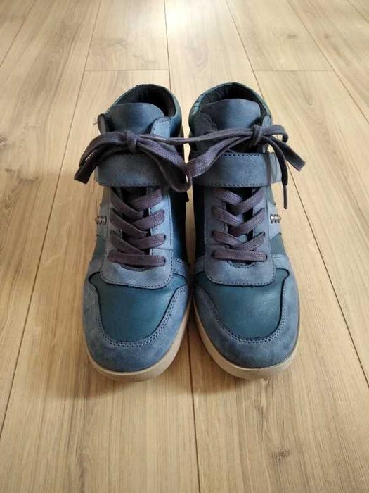 Sneakersy na koturnie r. 39