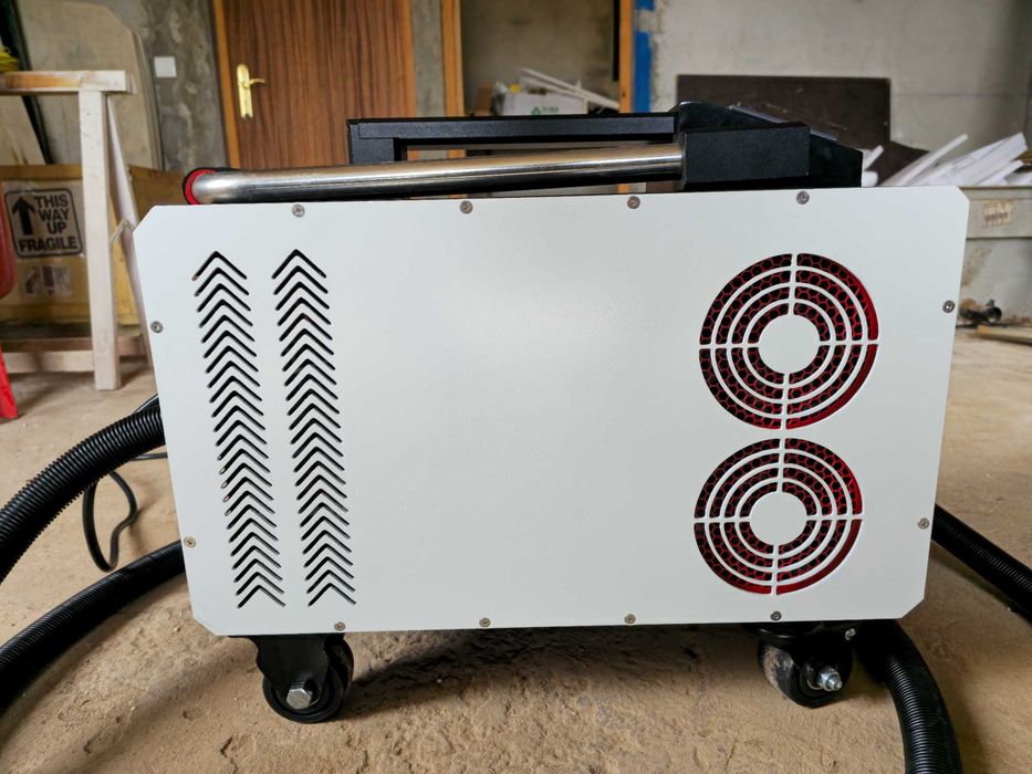 Máquina de Limpeza a Laser Pulsado 200W (Hanten CNC Seagull 2) - Pronto a Usar