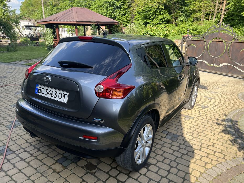 Нісан жук/Nissan Juke