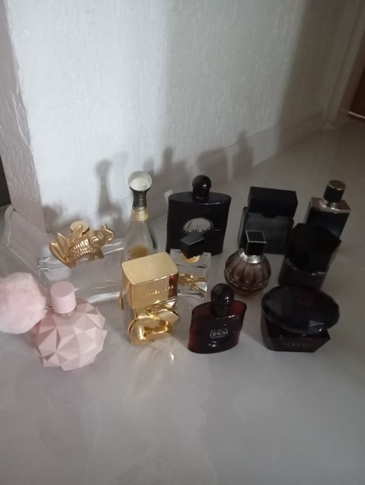 Puste flakony po perfumach
