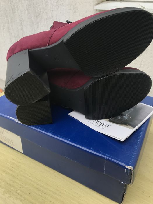 Продаю ботинки ,ботильоны,туфли замшевые.р.38