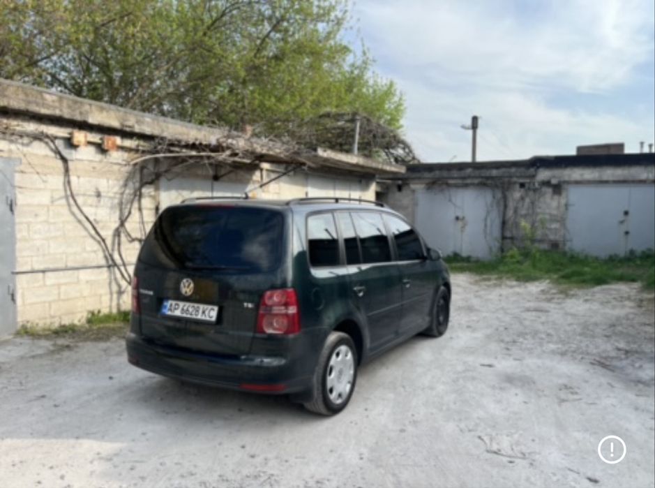 Подам гарне,сімейне авто