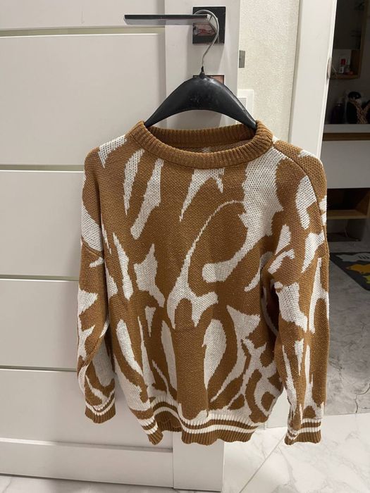 Светрик з принтом