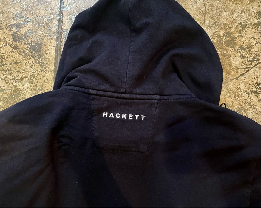 Продается мужская ветровка Hackett Aston Martin
