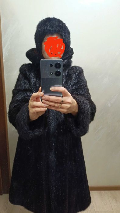 Продается шуба из нутрии (плюс шапка)