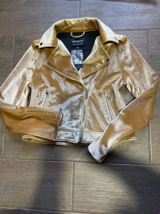 Косуха от Stradivarius