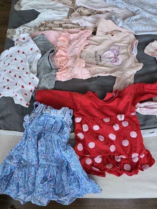Paka ubranek dla dziewczynki 68