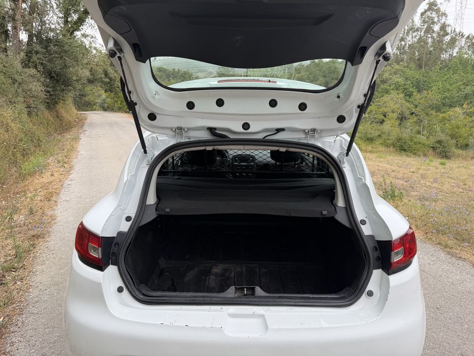 Renault clio 4 comercial
