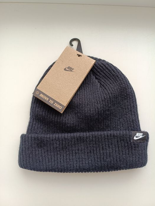 Шапка зимняя nike новая