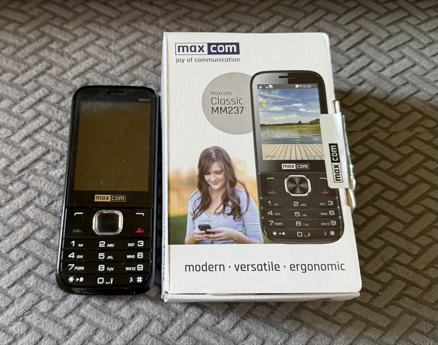 Telefon Maxcom Classic MM237 | Bez simlocka | Dual SIM | Komplet z pudełkiem