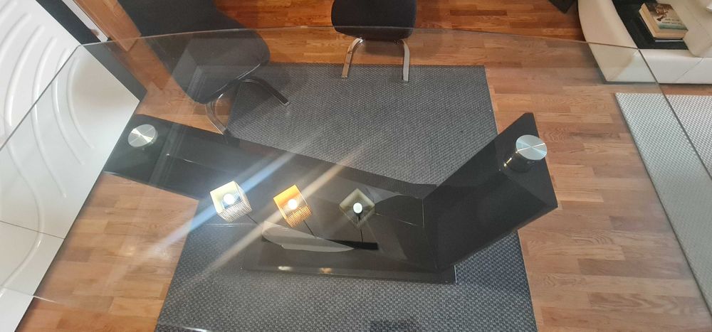 Mesa de sala em vidro