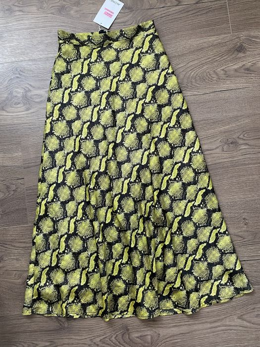 Spódnica satynowa wężowny print, snake print, Monki