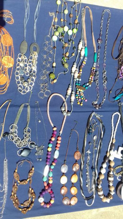 Colares diversos