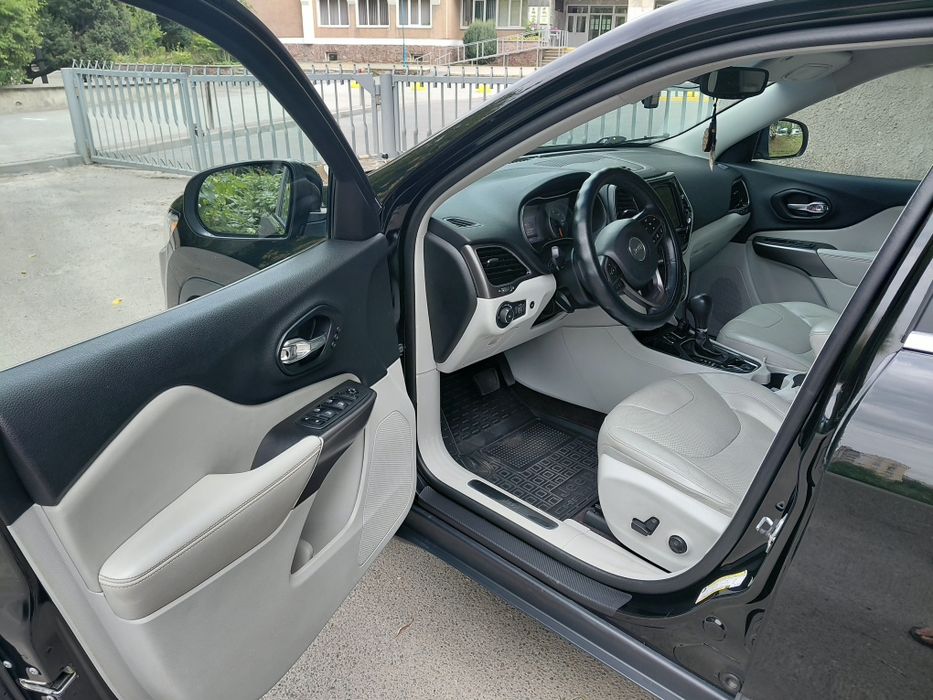 Jeep Cherokee  3.2 2018