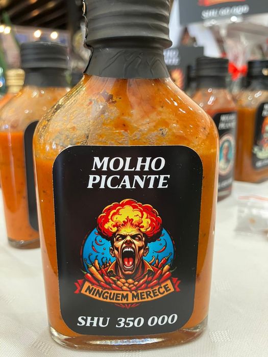 NINGUÉM MERECE - Molho Picante