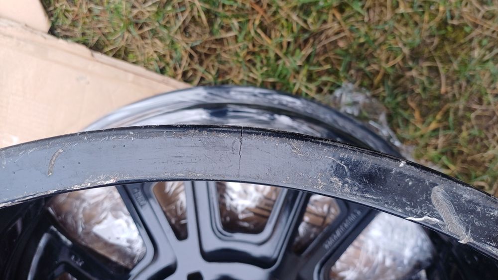Felga aluminiowa bmw XM G09 11J23 et44