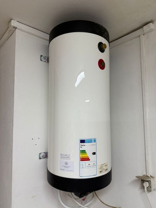 Termoacumulador/Cilindro com capacidade 60L