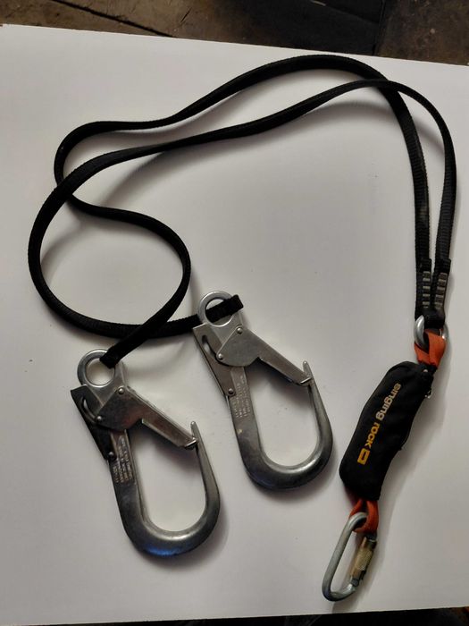 Sprzedam lonże z absorberem Singing rock.