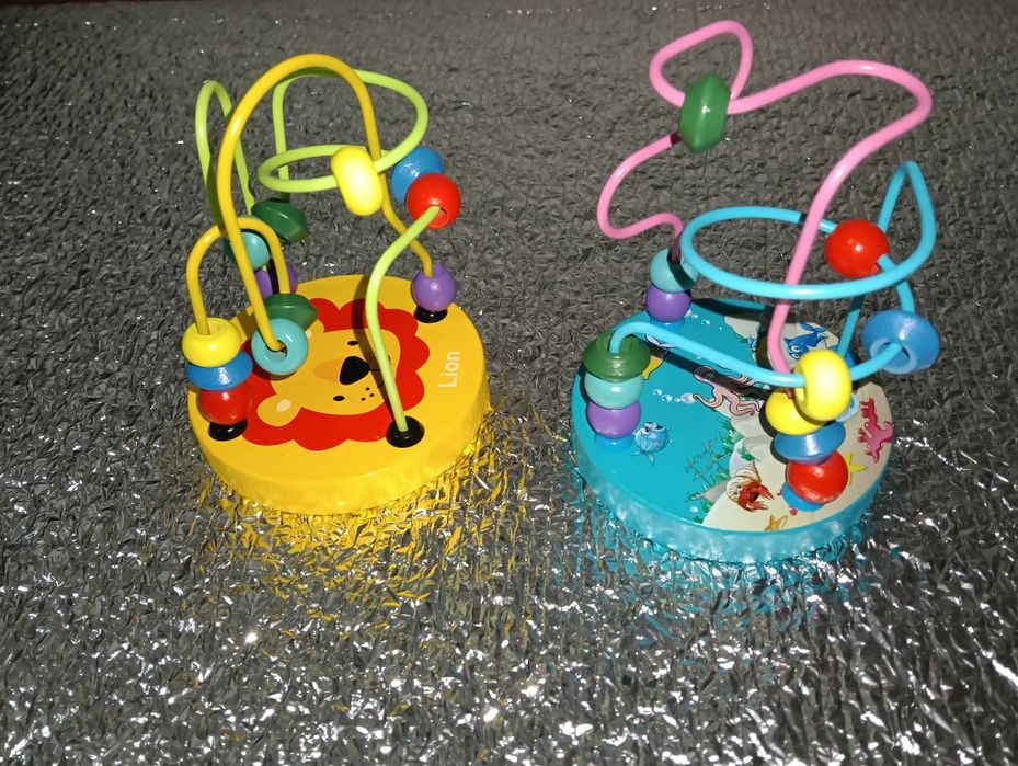 Продам дитячі розвиваючі іграшки та книжки