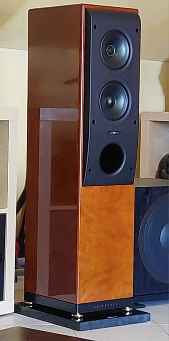 KEF Reference Model Three