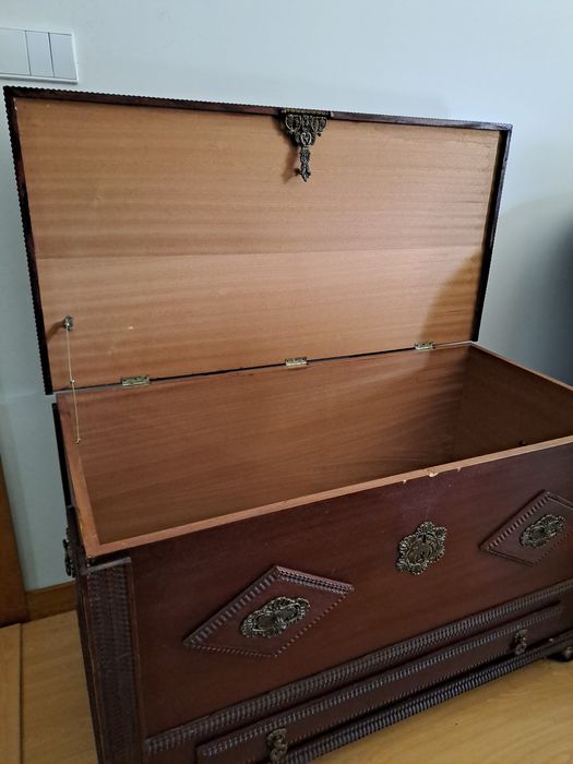 Arca/ baú bom estado