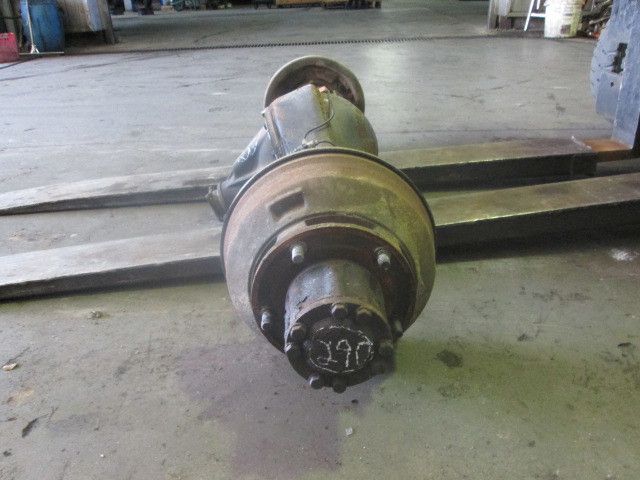 Eixo traseiro tambor DAIHATSU Delta Wide Chassis (YB_, V5_, V7_, V9_,